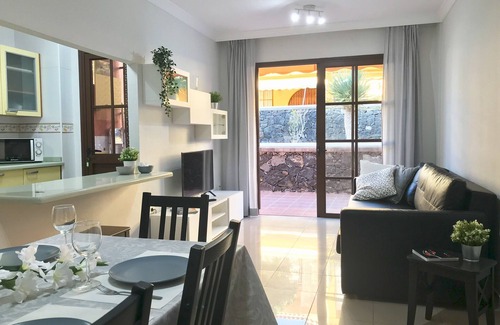 Arona Apartamento | ** OFERTA ** Soñando el sol a 300 metros del mar - Piscina - Wi-Fi- Golf a 3 km