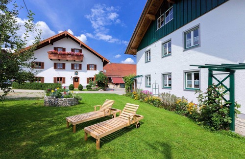Laufen Apartamento | Apartment 2 Untersberg 110 sqm up to 4 pers., 2 bedrooms, eat-in kitchen, balcony