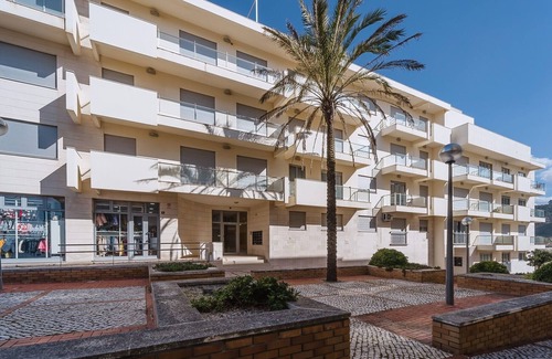 Nazare Apartamento | Stunning 2-bed Apartment in Nazaré With Garage