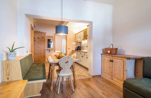 Nalles Apartamento | Apartamento "2SZ Gala Kreuzwegerhofnals" con vistas a la montaña, piscina, balcón y jardín