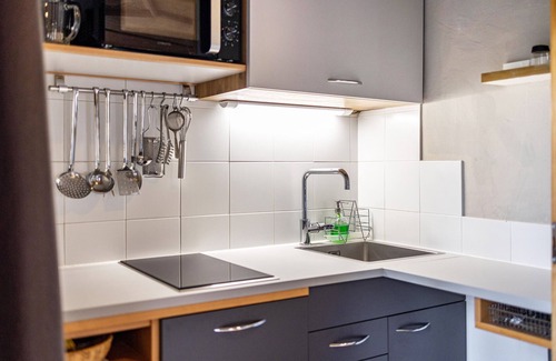 Issengo Apartamento | Apartamento '3' con vistas a la montaña, piscina compartida y Wi-Fi