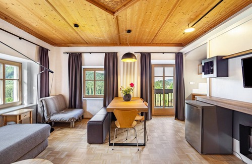 Issengo Apartamento | Apartamento '3' con vistas a la montaña, piscina compartida y Wi-Fi