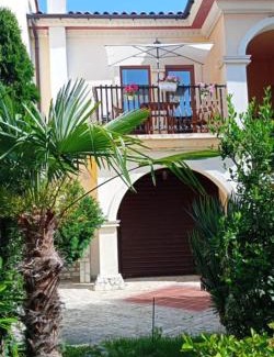 Elenite Casa | Apartment 300m from private beach VILA ROMANA Royal Castle