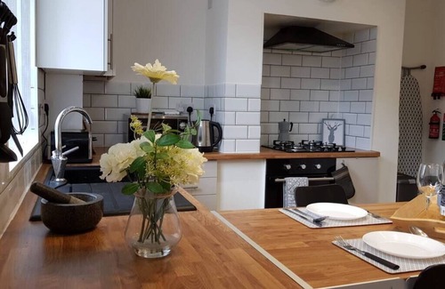 Barnsley Apartamento | Apartment 4 at Tropicana House
