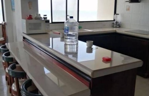 Tonsupa Apartamento | Apartment 4 bedrooms 12 people sea view 8th floor Playa Almendro