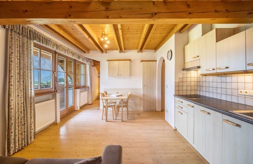Valdaora di Sopra Apartamento | Apartamento '4' con vistas a la montaña, jardín compartido y Wi-Fi