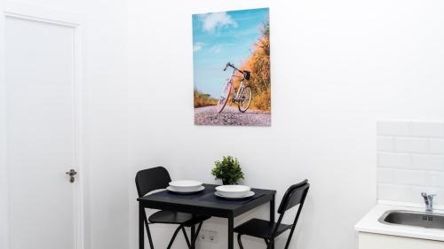 Ciudad Lineal Apartamento | Apartment 6 Private complex Parking 4 people