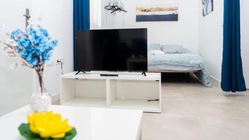 Ciudad Lineal Apartamento | Apartment 6 Private complex Parking 4 people