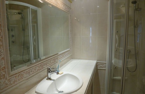 Fabron Apartamento | APARTMENT 60 m2 2nd Floor, Air-conditioned, terrace, 1 bedroom, quiet, sea view