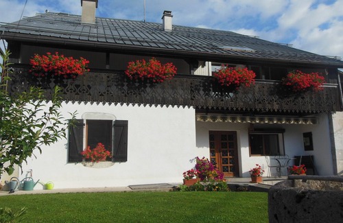 Mieussy Cabaña | Apartment 66 m² for up to 3 people old farmhouse 1858