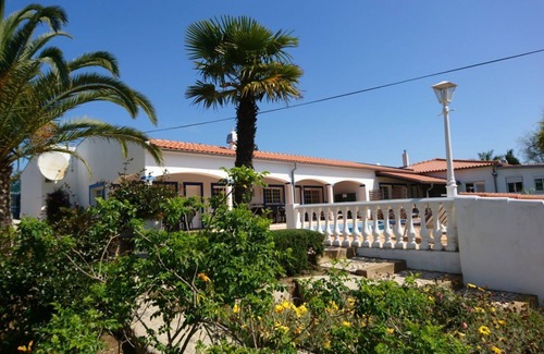 Funchal Apartamento | Apartamento de 70 m² con gran jardín y piscina cerca de Lagos-Algarve