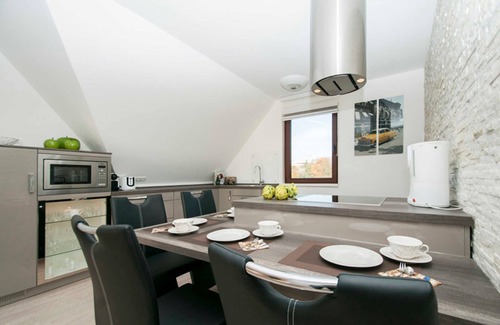 Halstenbek Apartamento | Apartamento de 90 metros cuadrados con 5 estrellas de vacaciones - Nilsson 2, 5 estrellas