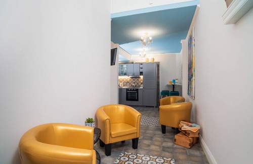 Fiumefreddo di Sicilia Apartamento | Apartamento 'A Ugghia' con jardín privado, Wi-Fi y aire acondicionado