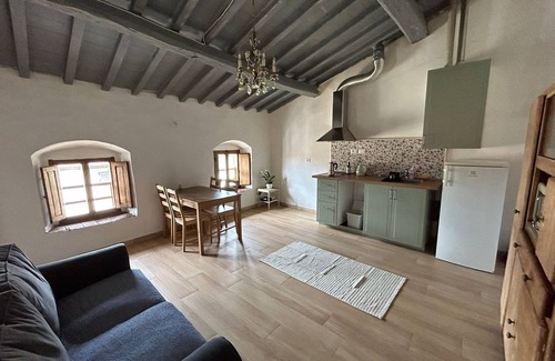 Panzano in Chianti Apartamento | Apartment at Heart of Panzano