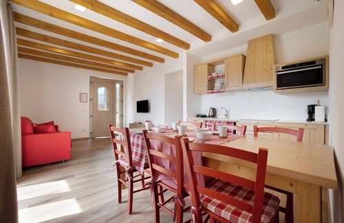 Tremosine Apartamento | Apartamento 'Agriturismo Hegemone Romantico' con vistas a la montaña, terraza privada y Wi-Fi