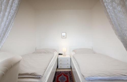 Lahnstein auf der Hohe Apartamento | Apartment A905 by Interhome