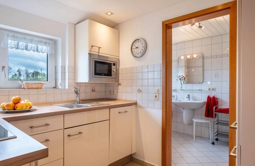 Eschbach Apartamento | Apartamento 'Abendrot, 55qm' con vistas a la montaña, terraza compartida y Wi-Fi