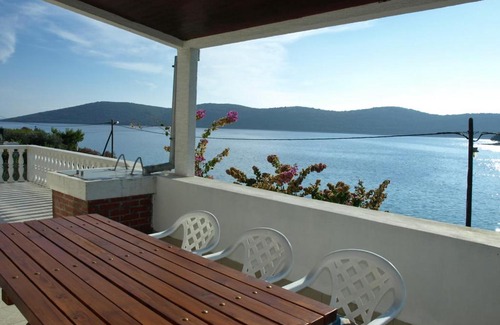 Molat Apartamento | Apartment Agneza by Interhome