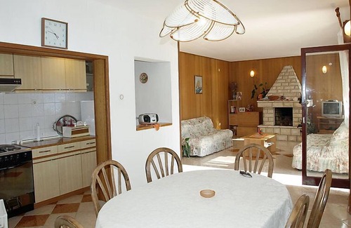 Molat Apartamento | Apartamento Agneza by Interhome