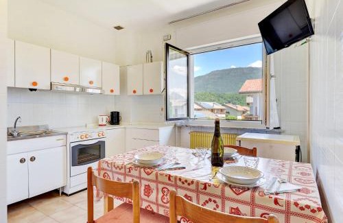 Caldonazzo Apartamento | Apartment Agostini-1 by Interhome