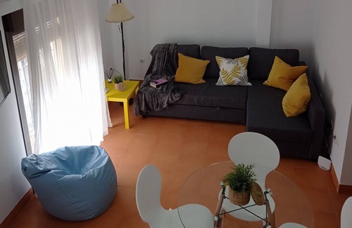 Centro histórico de Baeza Apartamento | Apartment 'Aires De Baeza' with Balcony, Wi-Fi and Air Conditioning