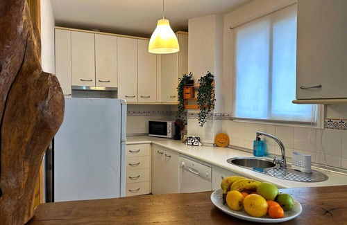 Guejar Sierra Apartamento | Apartment 'Alojamiento El Pilar' with Mountain View and Wi-Fi