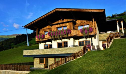 Rohrberg Apartamento | Apartment Alpenstyle by Katharina