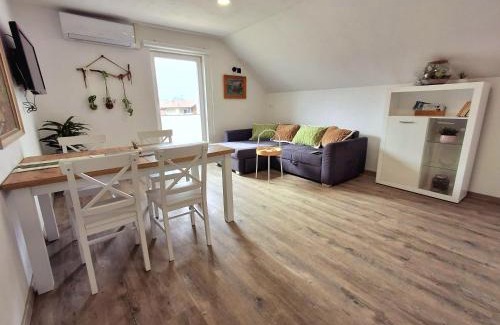 Godic Apartamento | Apartment AlpiPond