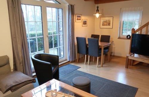 Neugarmssiel Apartamento | Apartment Alter Bahnhof by Interhome