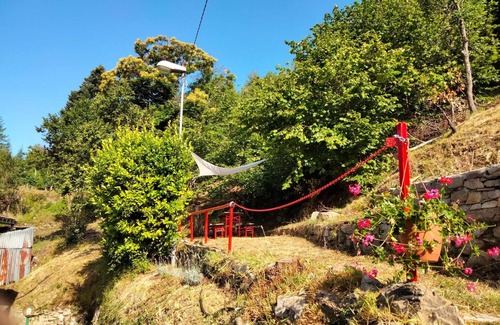 Ne Apartamento | Apartment 'Altrove' with Mountain View, Private Garden and Wi-Fi