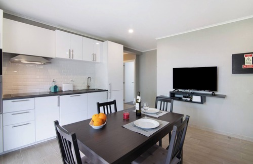 Montes de Alvor Apartamento | Apartamento 'Alvor Quinta Nova' cerca del mar con piscina compartida y Wi-Fi