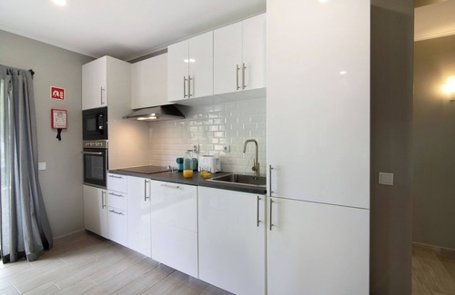 Montes de Alvor Apartamento | Apartamento 'Alvor Quinta Nova' cerca del mar con piscina compartida y Wi-Fi
