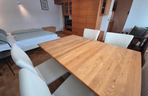 Gauting Apartamento | Apartment am Wald in Gauting, ideal mit Hund