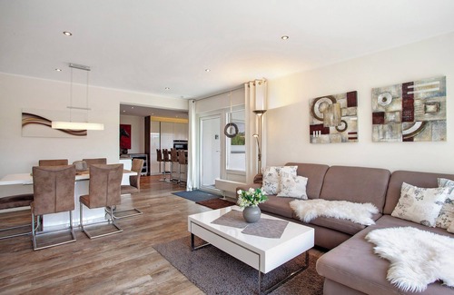 Eslohe Apartamento | Apartamento 'Am Wald' con terraza privada, jardín compartido y Wi-Fi