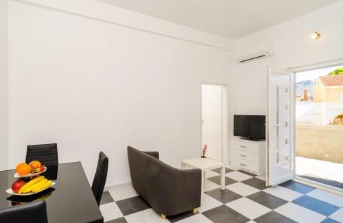 Zupa dubrovacka Apartamento | Apartment Amabilis - One Bedroom Apartment with Terrace and City View