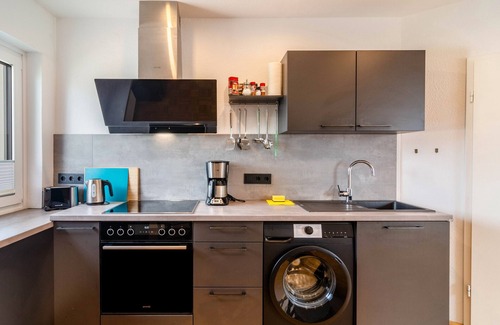 Warburg Apartamento | Apartamento 'An Der Ohme' con jardín privado, balcón y Wi-Fi