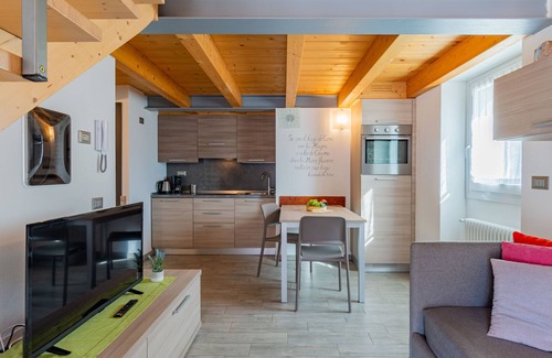 Novate Mezzola Apartamento | Apartamento Andrea by Interhome
