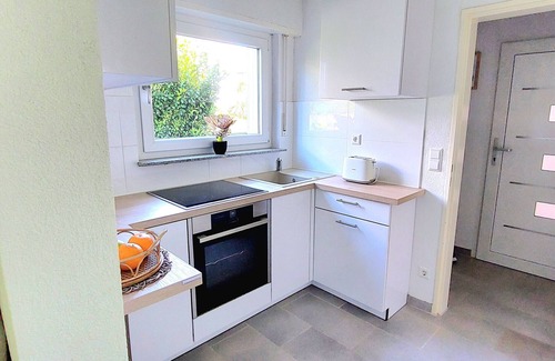 Gaienhofen Apartamento | Apartamento 'Anna' con terraza privada y jardín compartido