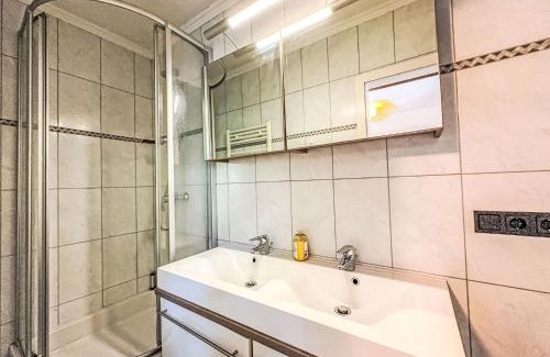 Thumersbach Apartamento | Apartment Anny 3 by Interhome
