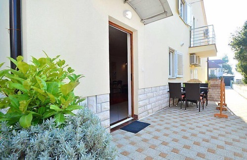 Brodarica Apartamento | Apartamento Ante by Interhome
