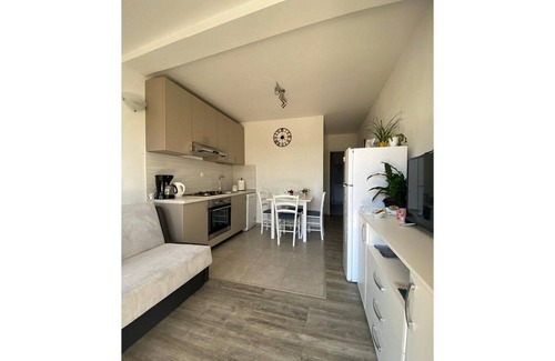 Bristane Apartamento | Apartment Ante - One Bedroom Apartment with Terrace and Garden View
