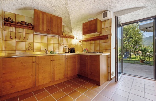 Bleggio Inferiore Chalet De Esquí | Apartamento 'Antico Casolare Di Alice' con vistas a la montaña, terraza y Wi-Fi