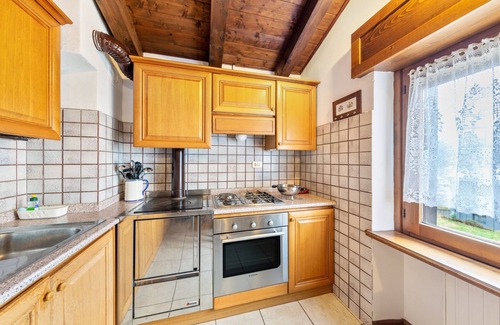 Pieve di Cadore Apartamento | Apartamento 'Appartamento Primo Piano 2' con vistas a la montaña, terraza privada y Wi-Fi