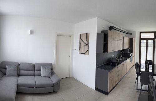 Mazzo Apartamento | Apartamento 'Appartamento A Rho Fiera Galeazzi' con terraza privada, balcón y Wi-Fi
