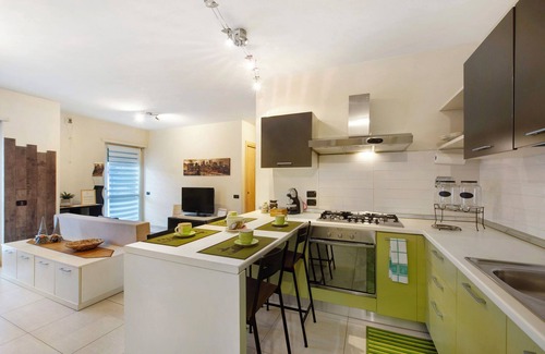 Aosta Apartamento | Apartamento 'Appartamento Da Jenny' con vistas a la montaña, balcón y Wi-Fi