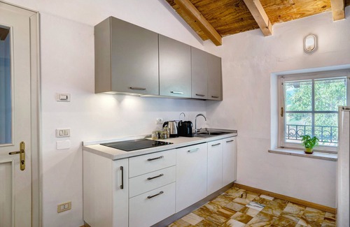 Barco Apartamento | Apartamento 'Appartmento Cantina Romanese 1' con vistas a la montaña, terraza privada y Wi-Fi