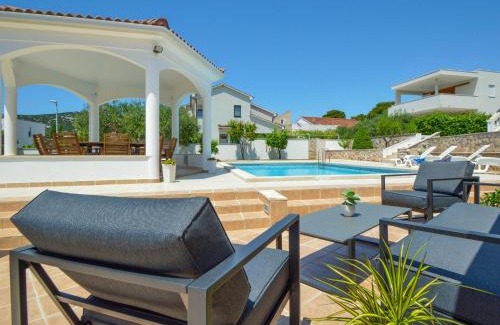 Tribunj Apartamento | Apartment Aquanur-4 by Interhome