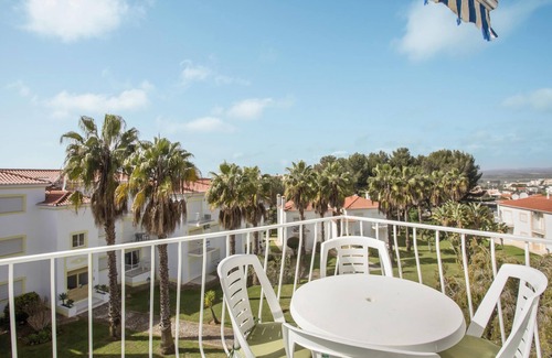 Portimao Apartamento | Apartamento "Ariana" con piscina, Wi-Fi, balcón, piscina interior y pista de tenis