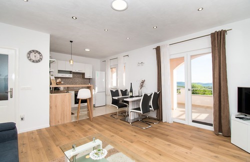 Bicine Apartamento | Apartment Ariela (84581-A1) - Skradin