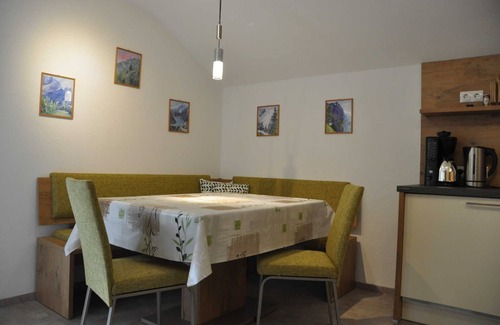 Oetz Apartamento | Apartment Arnika with 2 separate bedrooms - Apartments Ferienwohnungen